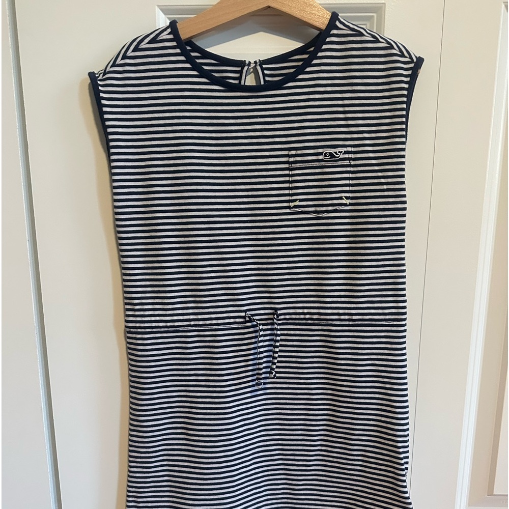 Vineyard Vines Short Sleeve. Gently Used. Excellent Condition
